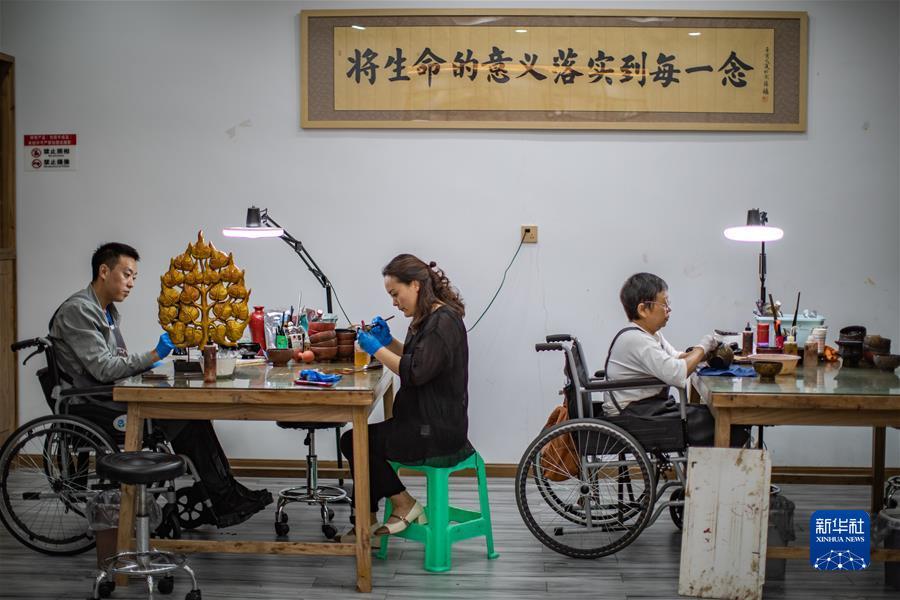 老虎机游戏手机版